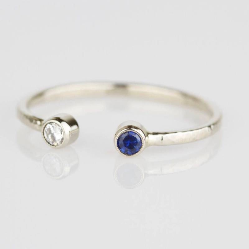 Solid 14K Gold Toi Et Moi Ring - Weißer Diamant Blauer Saphir Doppelstein April Geburtsstein Und September Offener Manschettenring von MARYJOHN