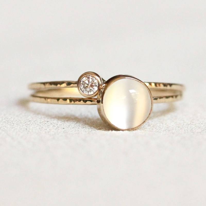 Solid Gold Benutzerdefinierte Zwei Birthstone Stapelringe | Gelb - Oder Weißgold Wählen Sie Birthstones Ringe Stapeln Zierliche Einfache Mit Stein von MARYJOHN