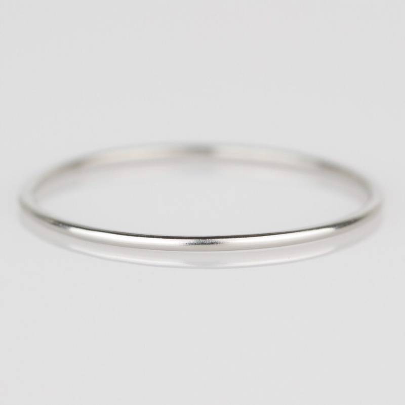 Solid Gold Flüstern Dünner Ring | Glatter Runder 14K Oder 18K Goldring Grün Weiß Gelb Rosegold Zierliche Kleine Dünne von MARYJOHN