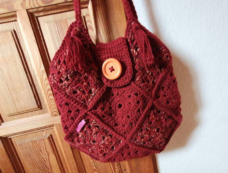 Umhängetasche Grannysquares, Rostrot, Häkeln, Boho Style von MASCHENPUNK