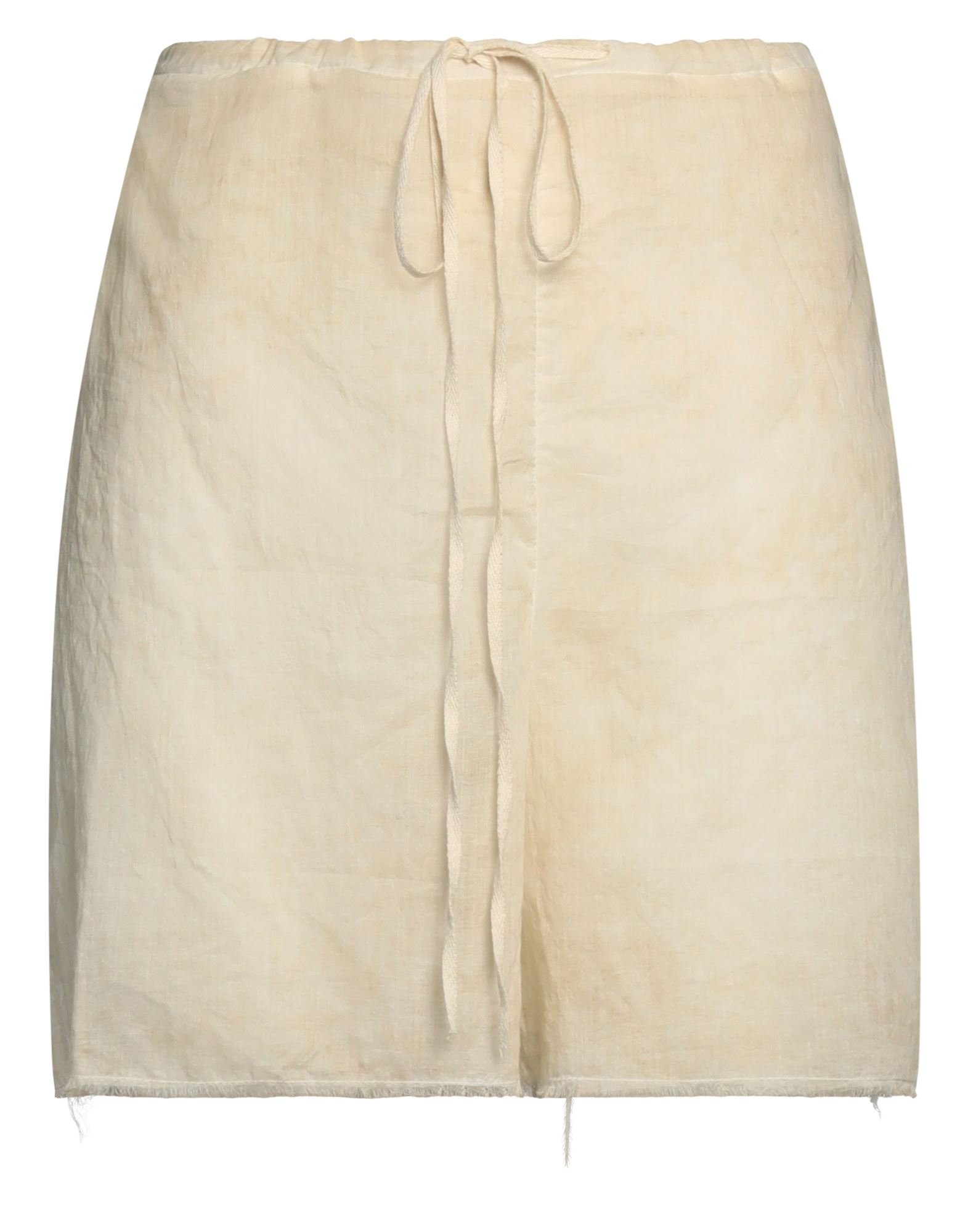 MASNADA Shorts & Bermudashorts Damen Beige von MASNADA