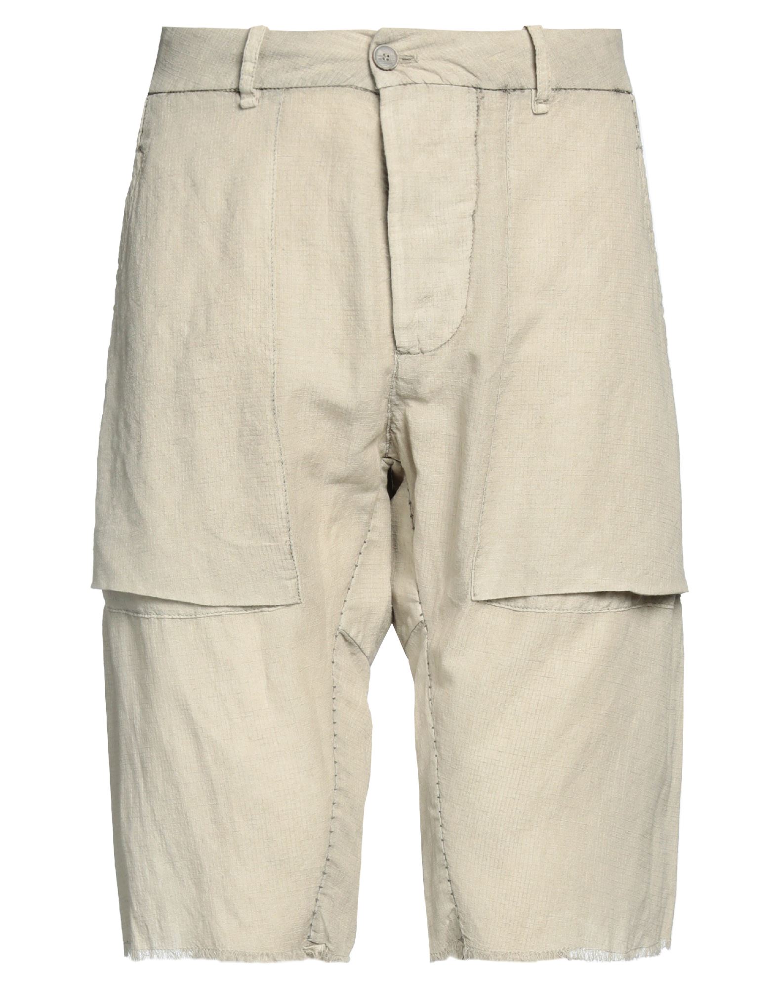 MASNADA Shorts & Bermudashorts Herren Beige von MASNADA