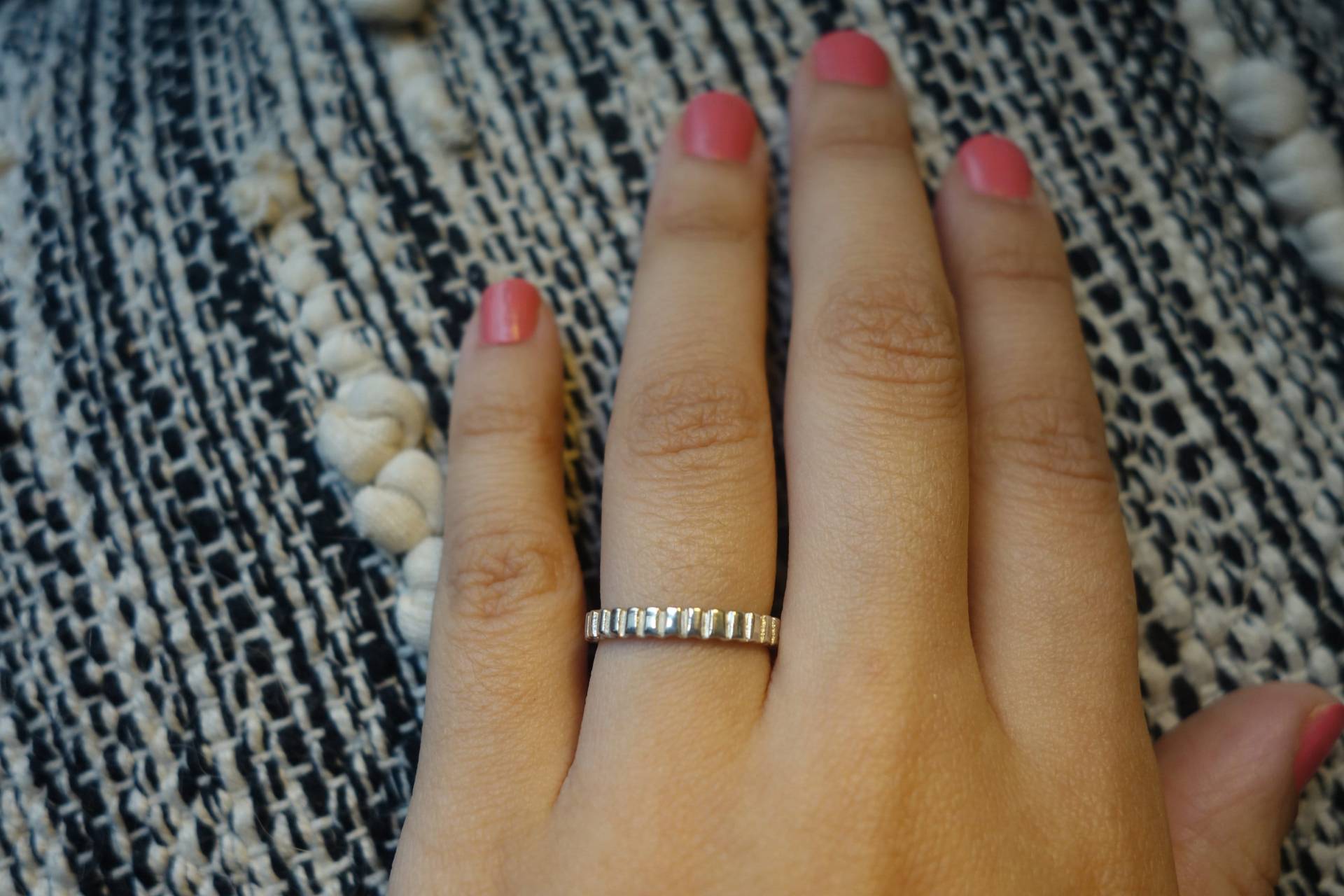 Wöchentlich Stapelbarer Rechteckiger Ring Aus 926/1000 Silber Wöchentlich Stapelbarer Rechteckiger Ring Aus 926/1000 Silber von MASTONEparis