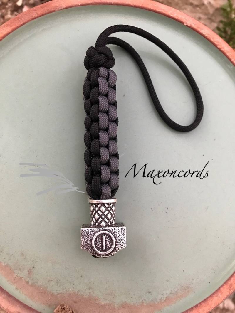 Thors Hammer Paracord Schlüsselband von MAXONCORDS