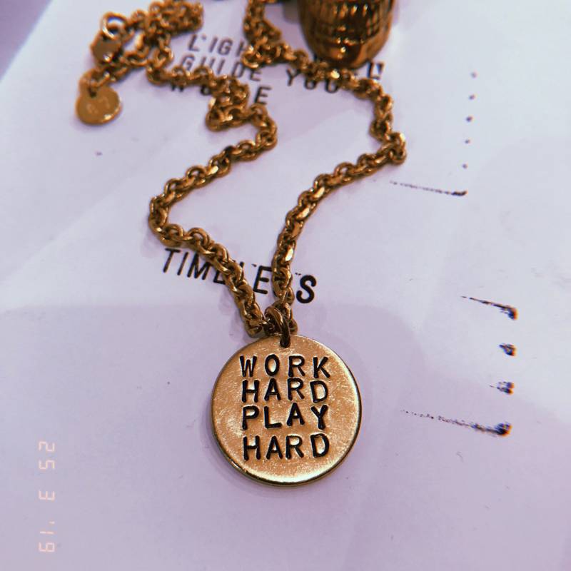 Arbeit Hard Spielen Harte Halskette von MAgneShop