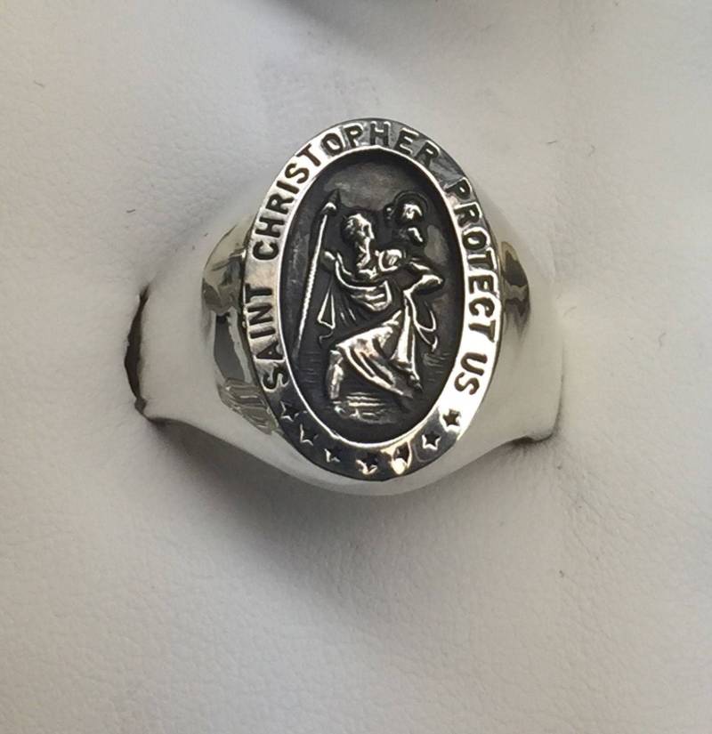 sterling Silber 925 Saint Christopher Herren Hohlring Größe 6-16 sterling Silber 925 Saint Christopher Herren Hohlring Größe 6-16 von MBJSOnline