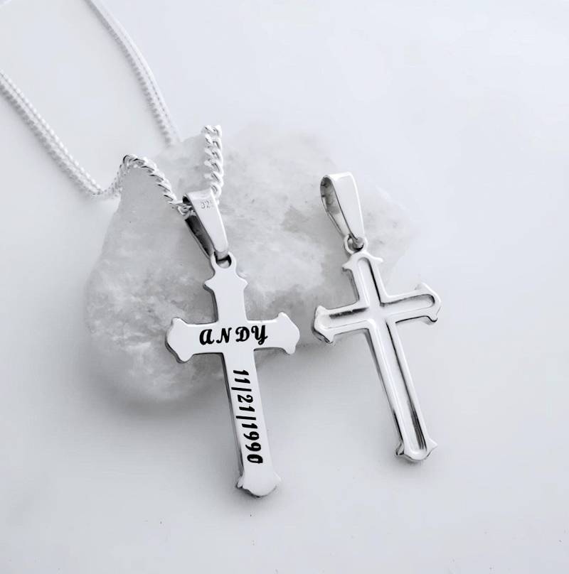 sterling Silber Kleines Kreuz Halskette 925 Massiv Personalisierte Laser Gravierte Geschenk Für Kinder. Wählen Sie Kette. 5150 von MCACrossesJewelry
