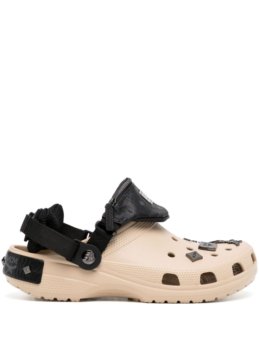 MCM x Crocs Classic Clogs - Braun von MCM