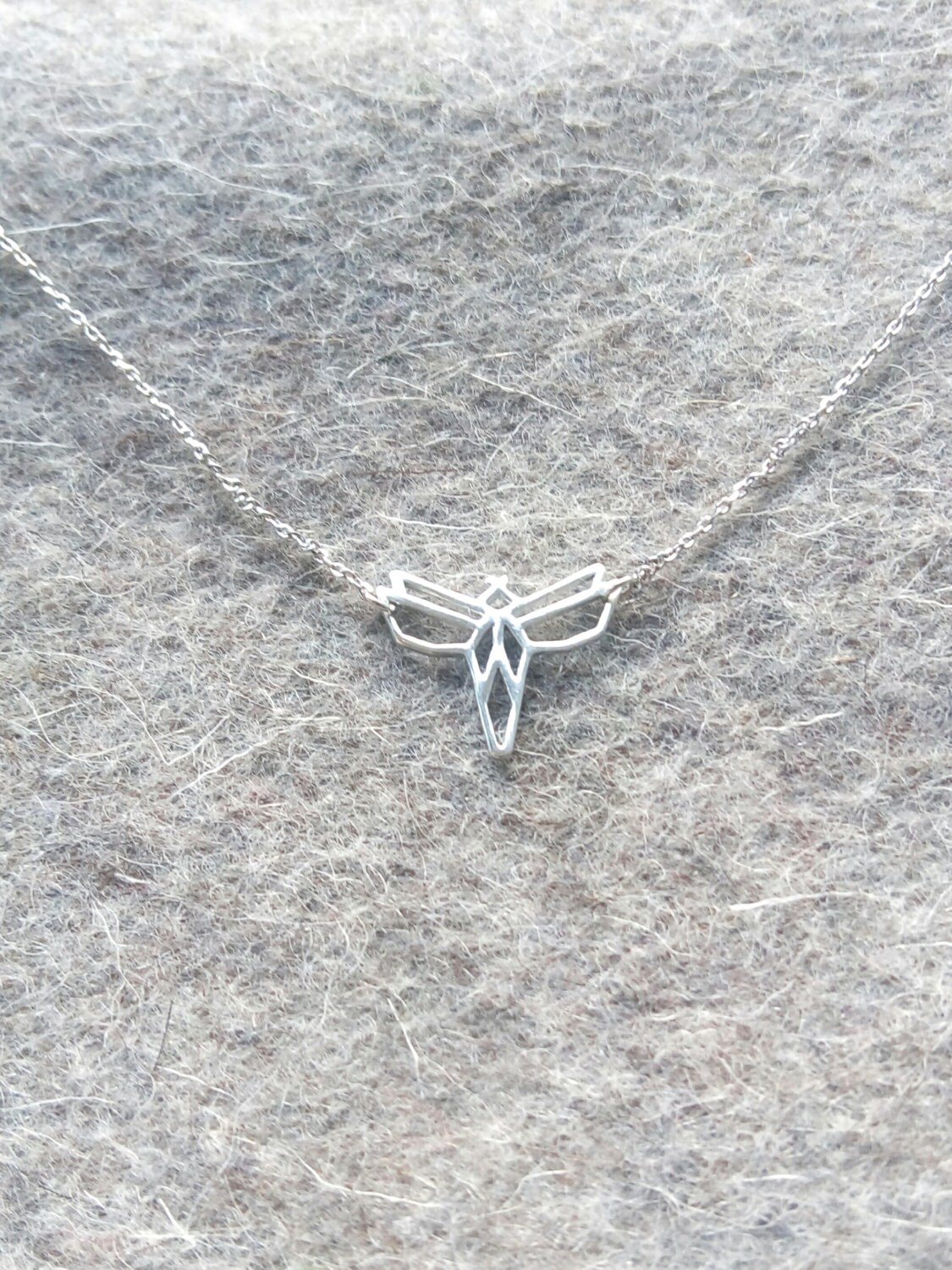sterling Silber Origami Motte Anhänger von MCODEjewellery