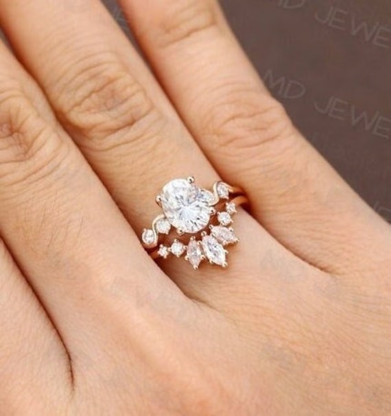 Oval Cut Moissanite Verlobungsring Set Rose Gold Ehering Marquise Cluster Ring Für Frauen Brautring Versprechen Jahrestag Geschenk von MDJEWEL