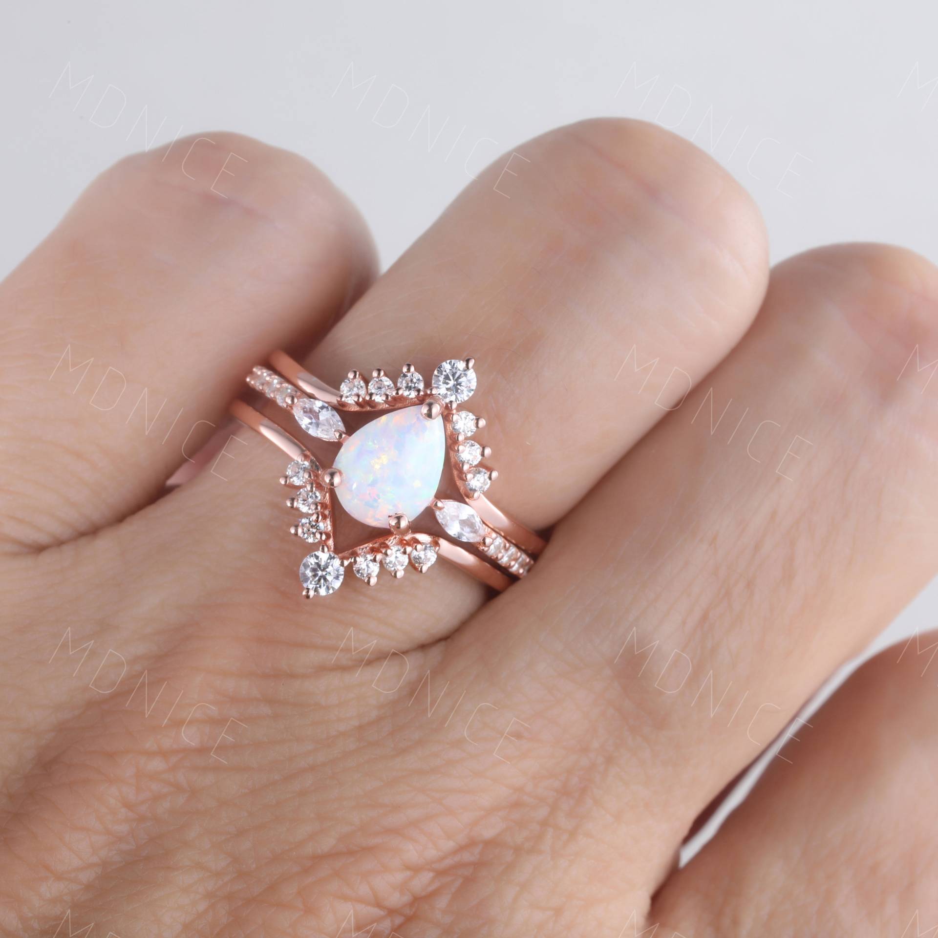 Birne Geformt Opal Verlobungsring Set Art Deco Ehering 14K Rose Gold Vintage Braut Ring Jubiläumsgeschenk Für Frauen von MDNICE