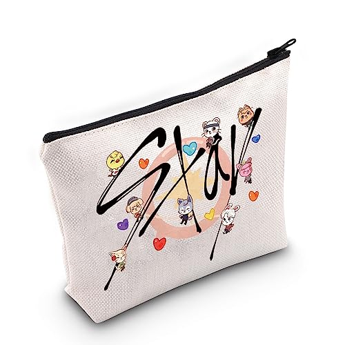 MEIKIUP Stay Fandom Make-up-Tasche SKZ K-POP Boy Group Geschenk SKZ Fans Make-up-Tasche Geschenk SKZ Charakter Kosmetiktasche K-POP Fans Geschenk K-POP Musikliebhaber Merch, STAY2 Tasche, 现代 von MEIKIUP