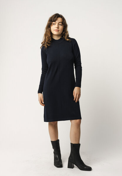 Basic Feinstrick Kleid HARLEEN | von MELA | Fairtrade & GOTS zertifiziert von MELA