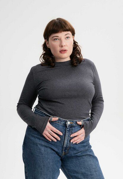 Basic Langarmshirt DHIVYA | von MELA | Fairtrade & GOTS zertifiziert Basic Langarmshirt DHIVYA | von MELA | Fairtrade & GOTS zertifiziert von MELA