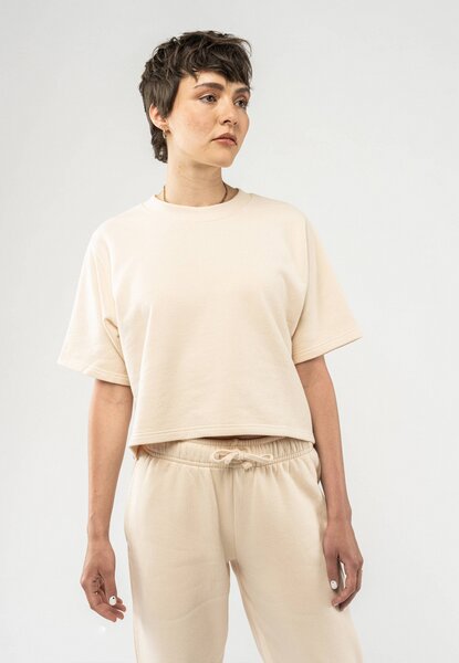 French Terry Cropped T-Shirt DEEPALI | von MELA | Fairtrade & GOTS zertifiziert von MELA