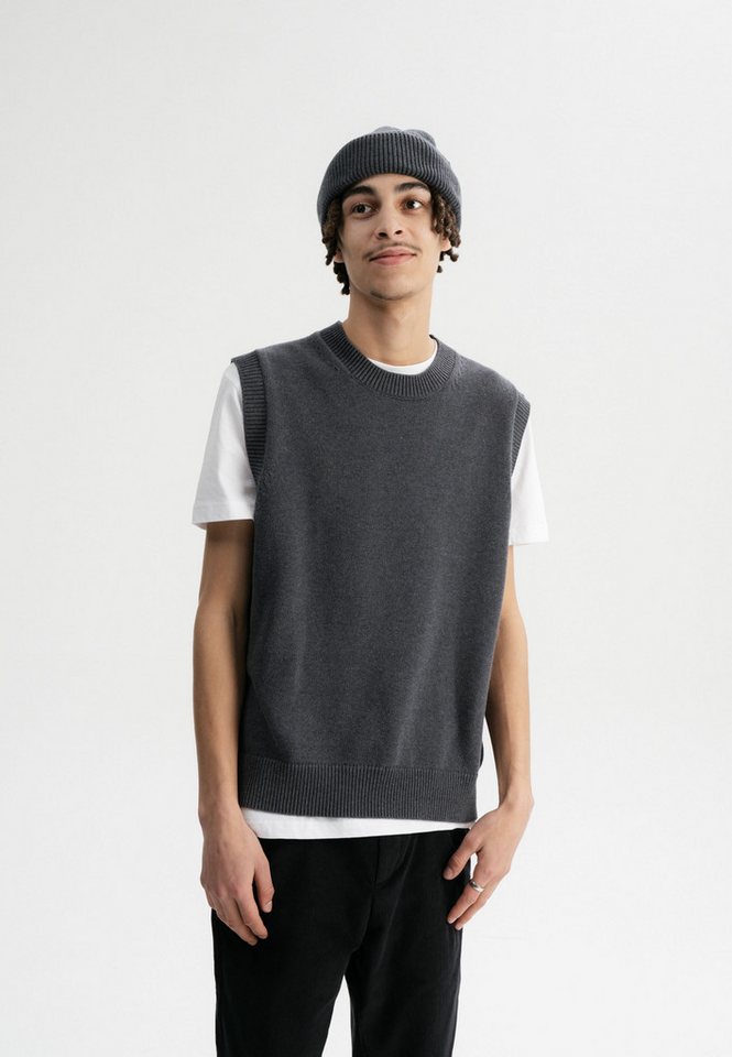 MELA Pullunder Strick Pullunder LAKESH clean von MELA