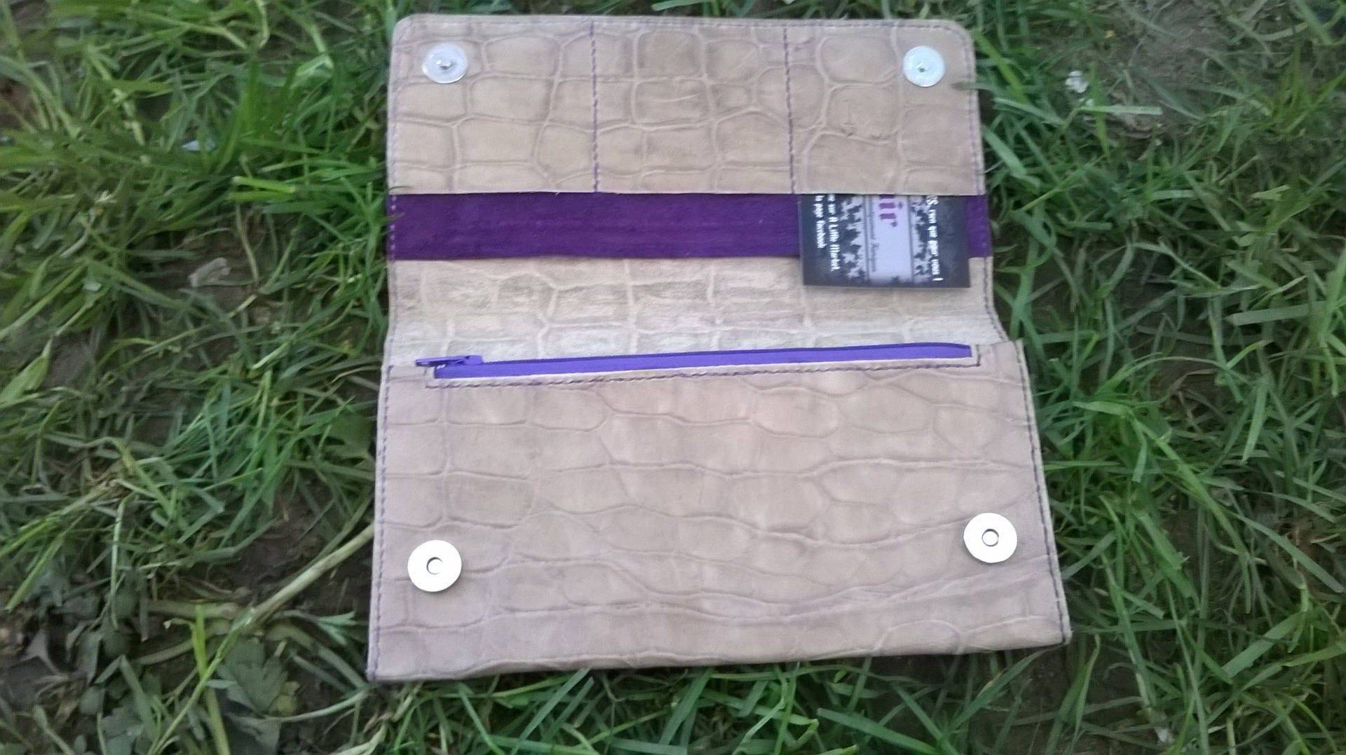 Langes Portemonnaie Aus Beigefarbenem Leder von MELCUIR