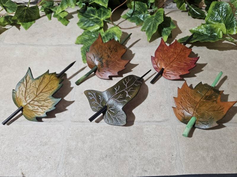 Lederspange "Blatt" Lederspange "Blatt" von MELCUIR