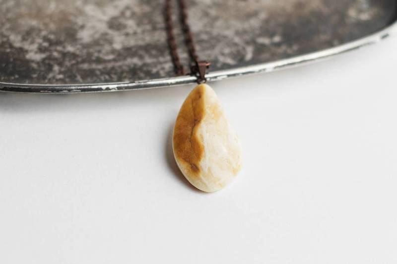 Butterscotch Bernstein Anhänger/Weißer Für Frauen Butterscotch Bernstein Anhänger/Weißer Für Frauen von MELISSAaccessories