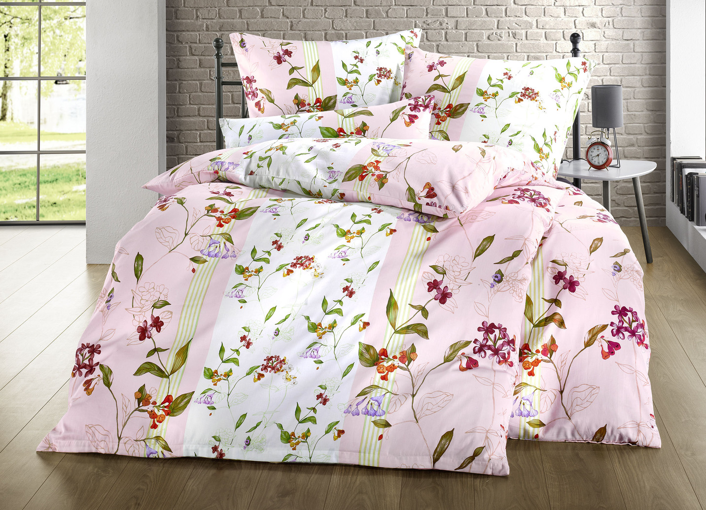 Satin Bettwäsche-Garnitur von Mesana, Größe 111 (40/80 cm + 135/200 cm), Rosa von MESANA