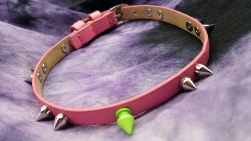 Wählen Sie Ihr Eigenes Abenteuer Wählen Sie Ihr Eigenes Abenteuer von MESSYCOLLARS