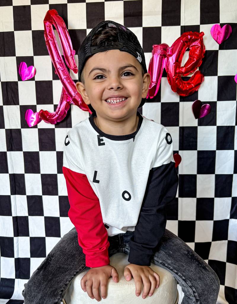 Sofort Versandfertig Crazy Love Valentinstag Baumwolle Rundhalsausschnitt - Unisex-Kinder Rot, Schwarz Und Weiß V-Day-Shirt von MEandREEKIE