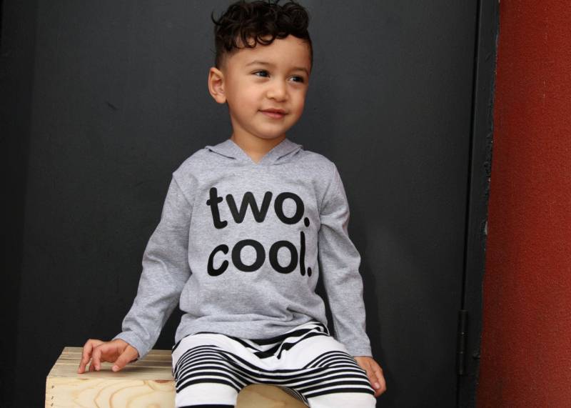 Zwei. Kühl. Langarm Hoodie Schwarz Oder Grau, Kleinkind Baby Junge, Mädchen, "2 Coole" 2 Jährige Geburtstag Shirt -Etsy Kindermode Kleidung 2nd." von MEandREEKIE