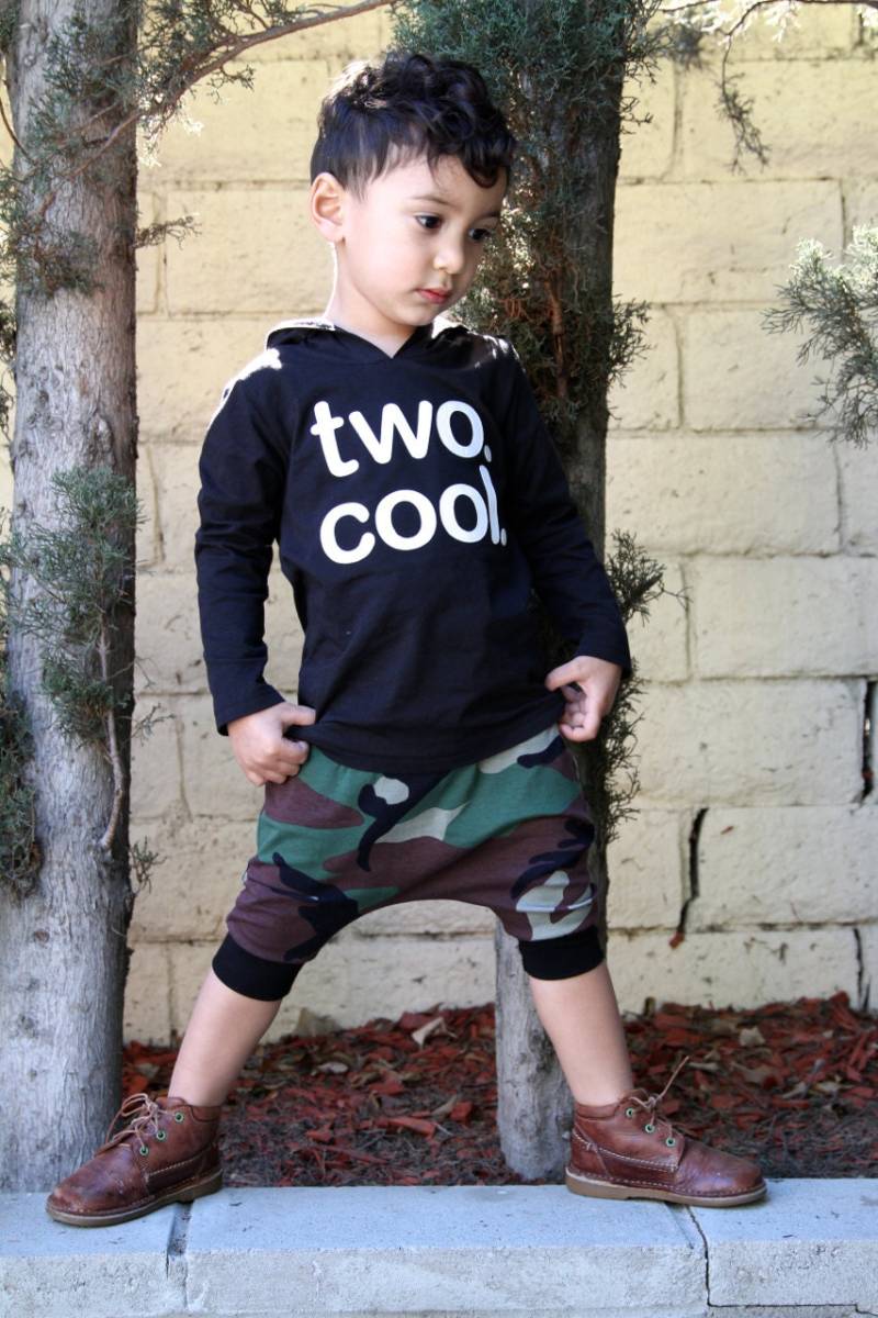 Zwei. Kühl. Langarm Hoodie Schwarz Oder Grau, Kleinkind Baby Junge, Mädchen, "2 Coole" 2 Jährige Geburtstag Shirt -Etsy Kindermode Kleidung 2nd." von MEandREEKIE