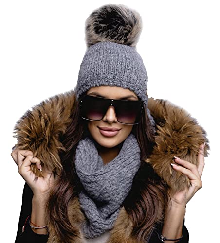 MFAZ Morefaz Ltd Set Mütze & Schal Flechte Damen Winter Beanie Wurm Strickmütze Wolle Fleece Bommel Pom Pom (Petra Grey) von MFAZ Morefaz Ltd