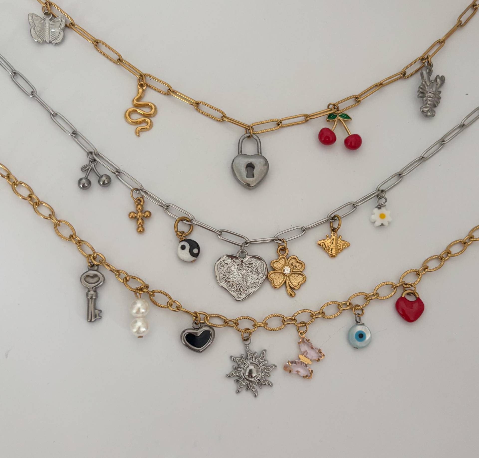 Bauen Sie Ihre Eigene Benutzerdefinierte Charm Halskette, Bicolor Halsketten Für Frauen, Personalisierte Halskette Mit Mehreren Anhängern von MIAxMINA