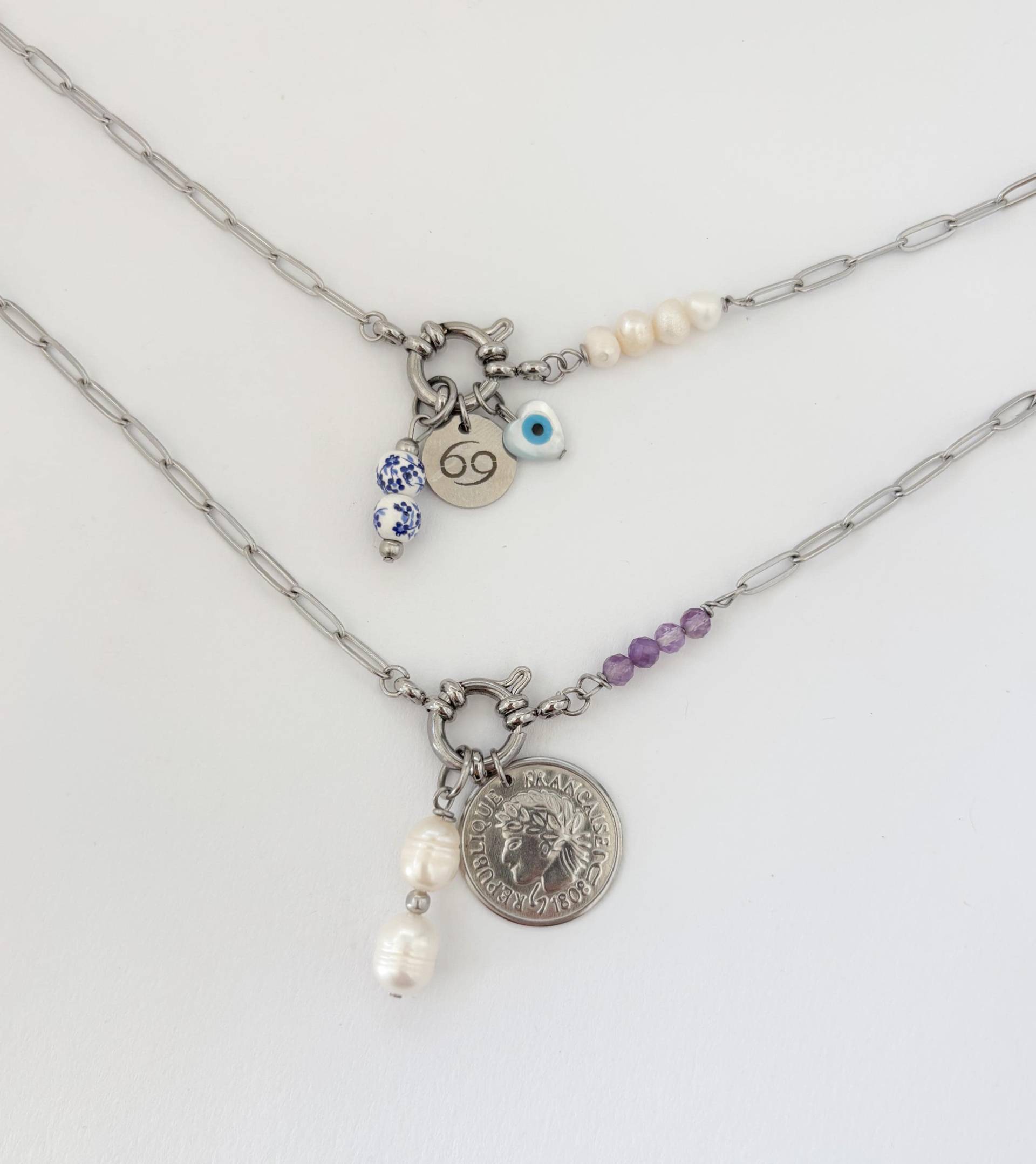 Bauen Sie Ihre Eigene Benutzerdefinierte Federring Halskette, Birthstone Kette in Silber, Personalisierte Halskette Mit Mehreren Anhängern von MIAxMINA