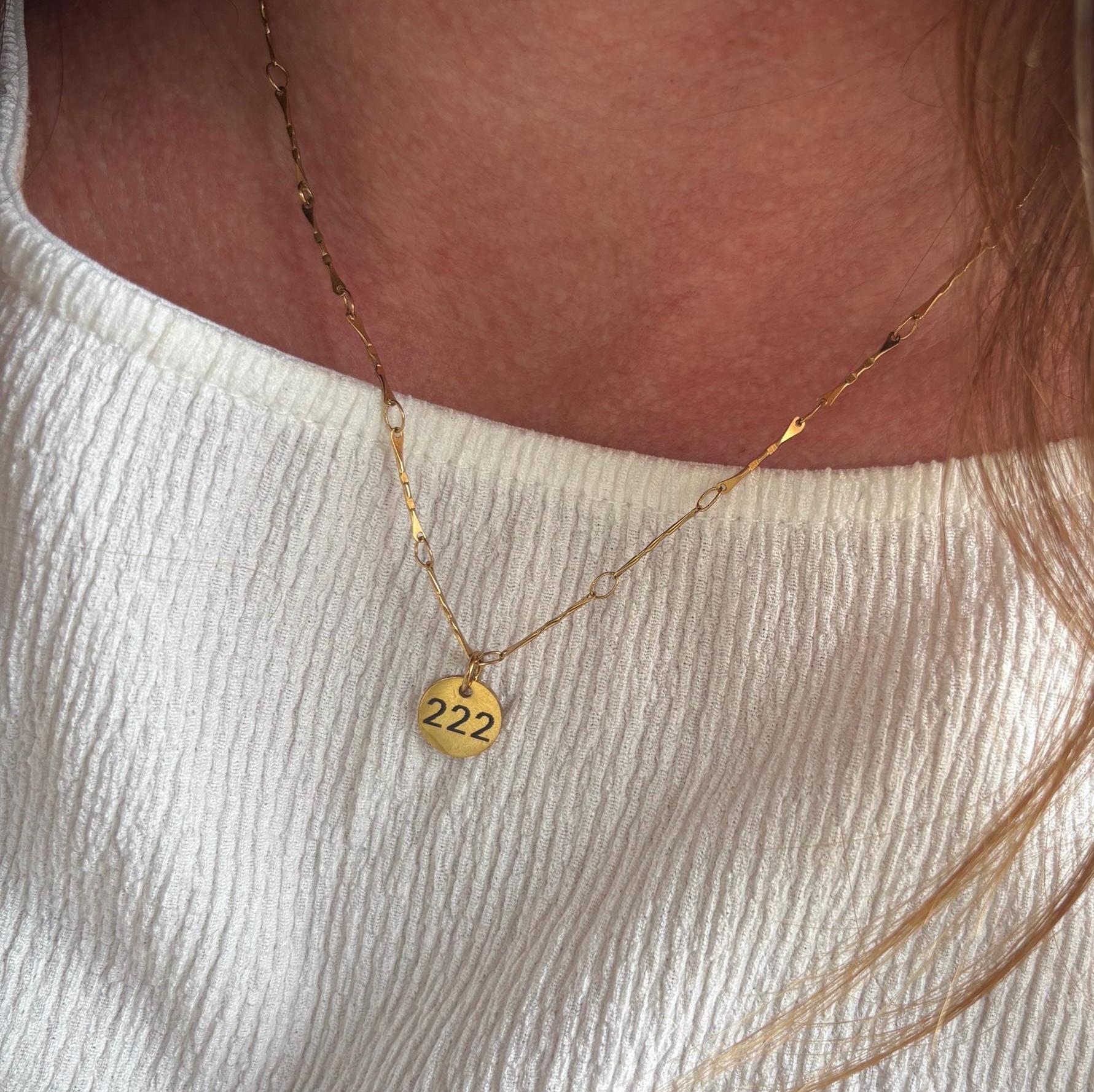 Engelnummer Charm Halskette, Personalisierte Gravur Halsketten, 111, Geschenk Mama, Tochter, Geburtstag Engelnummer Charm Halskette, Personalisierte Gravur Halsketten, 111, Geschenk Mama, Tochter, Geburtstag von MIAxMINA