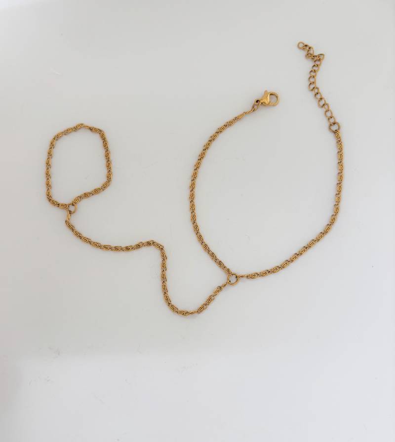 Handchain in Gold - Arm Kette Mit Ring Armschmuck Armband Geschenk Für Sie Boho von MIAxMINA