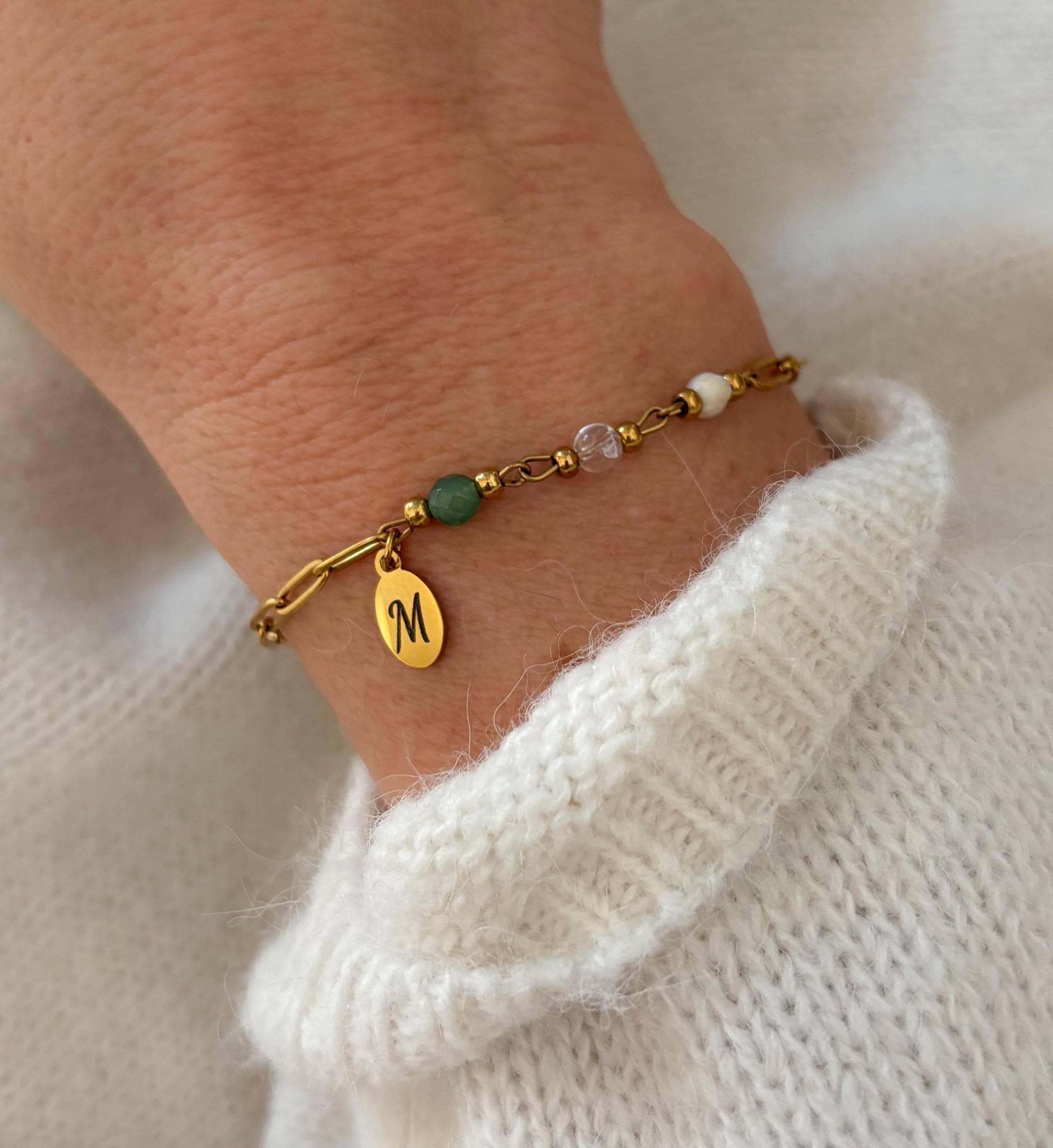 Personalisiertes Geburtsstein Armband in Gold, Initial Gravur Mit Plättchen Anhänger, Geschenk Für Frau, Beste Freundin, Geburtstag von MIAxMINA