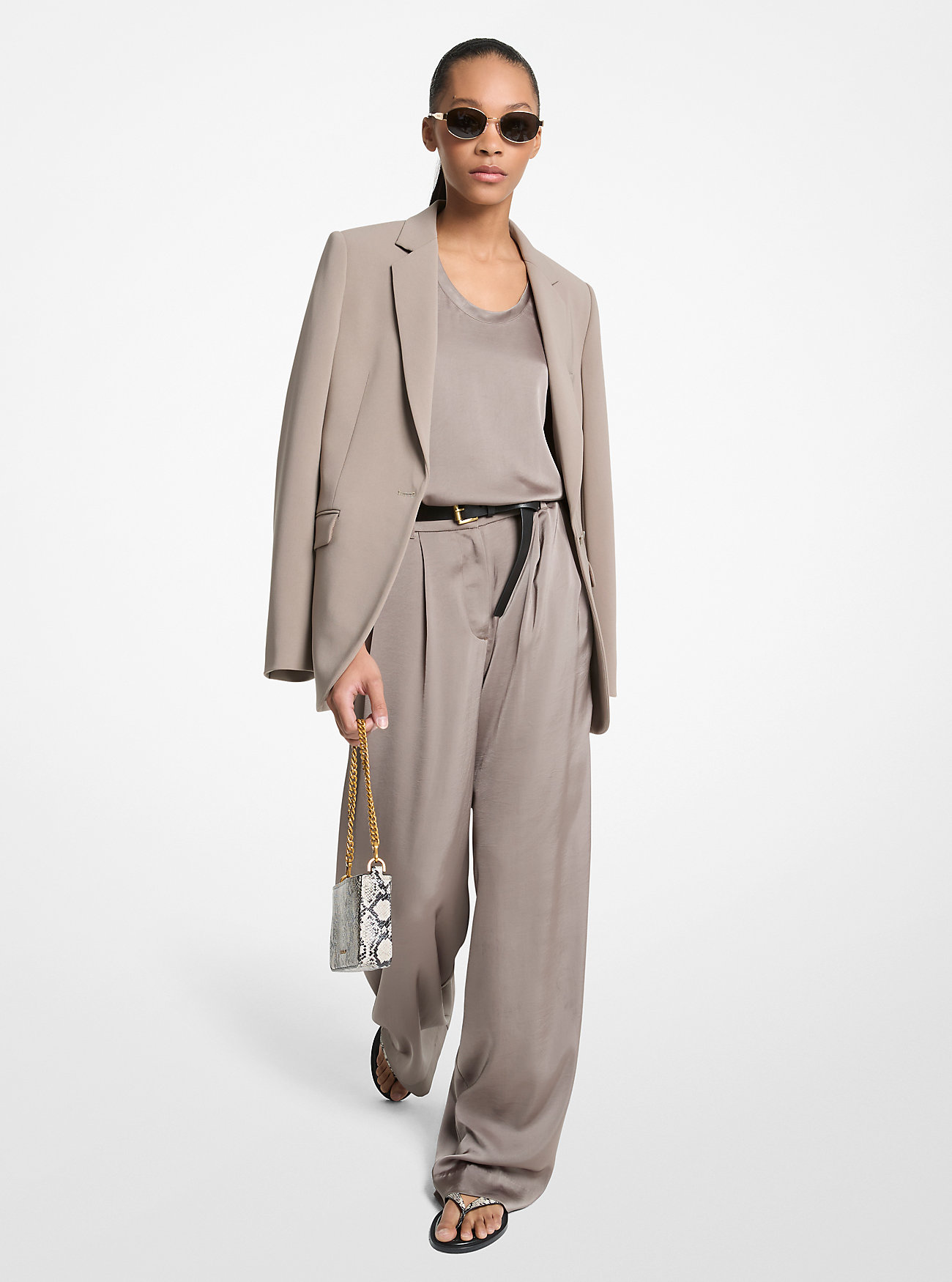 MK Hose Aus Fließendem Satin Mit Weitem Bein - Braun - Michael Kors MK Hose Aus Fließendem Satin Mit Weitem Bein - Braun - Michael Kors von MICHAEL Michael Kors