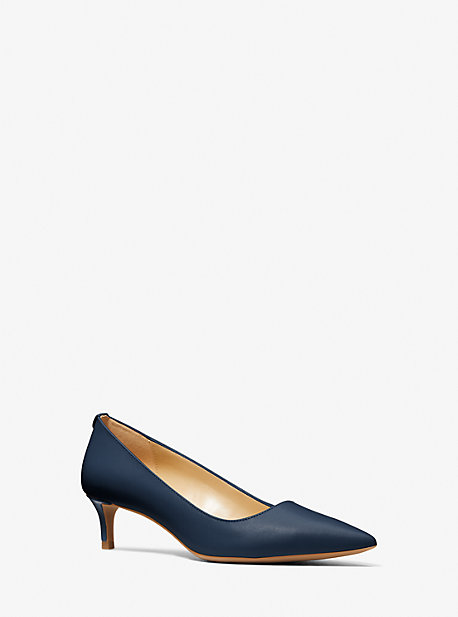 MK Pumps Alina Flex Aus Leder Mit Kitten-Heel-Absatz - Blau - Michael Kors von MICHAEL Michael Kors