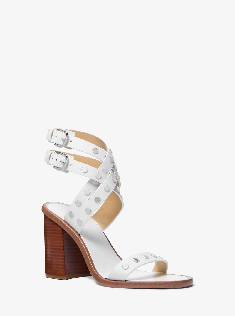 MK Sandale Irene Aus Nietenbesetztem Leder Mit Blockabsatz - Weiss - Michael Kors von MICHAEL Michael Kors