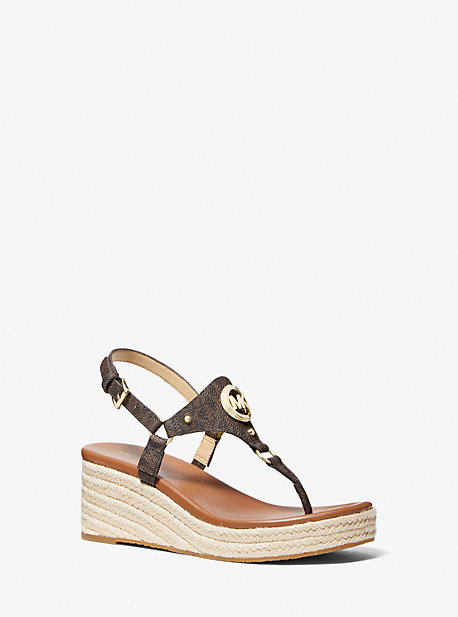 MK Wedge Casey Mit Signature-Logomuster - Braun - Michael Kors von MICHAEL Michael Kors