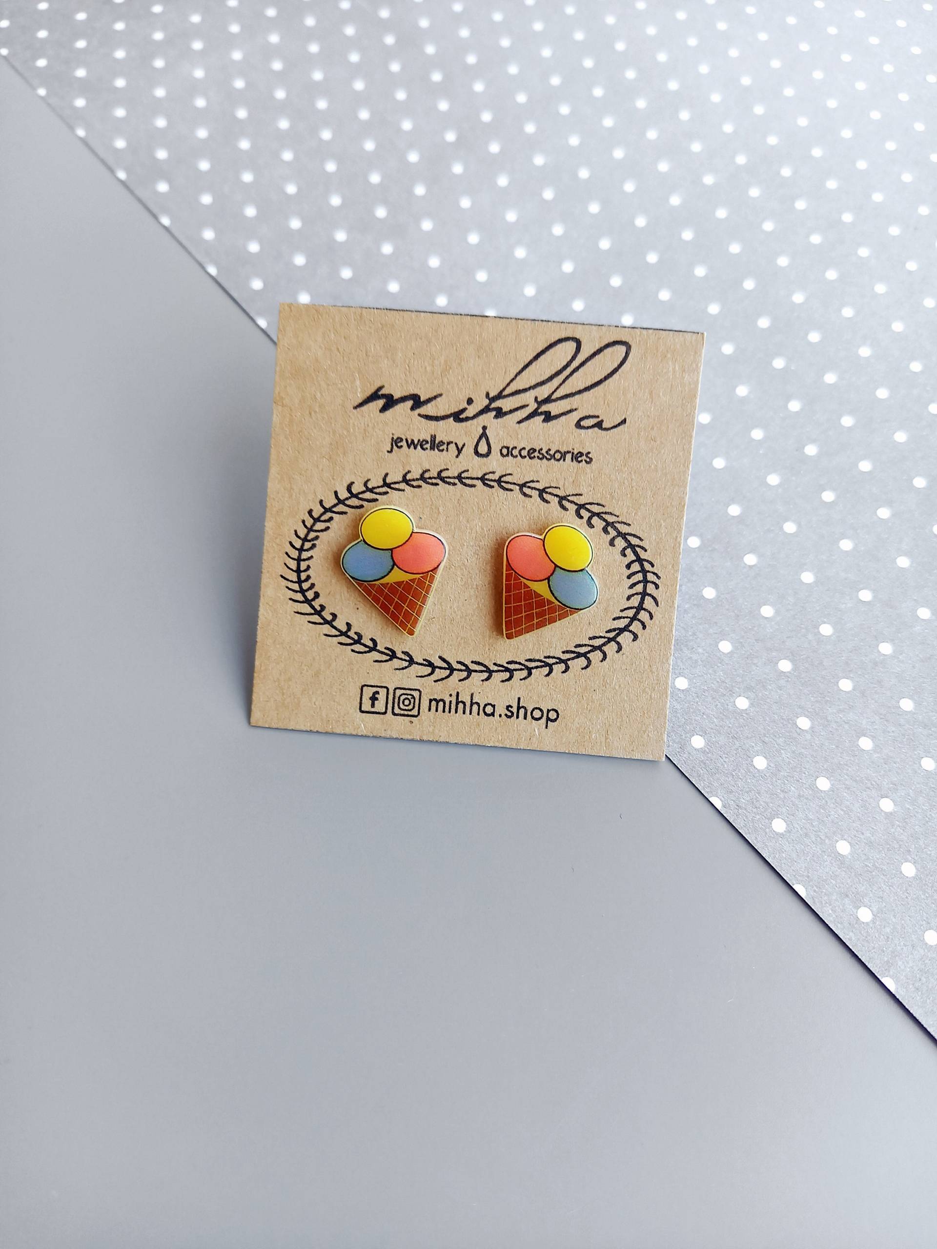 Eis Essen Ohrstecker, Am Stiel Lollipop Kidcore Schrumpffolie Ohrringe, Candy Miniatur Schmuck, Spaß Geschenk von MIHHA