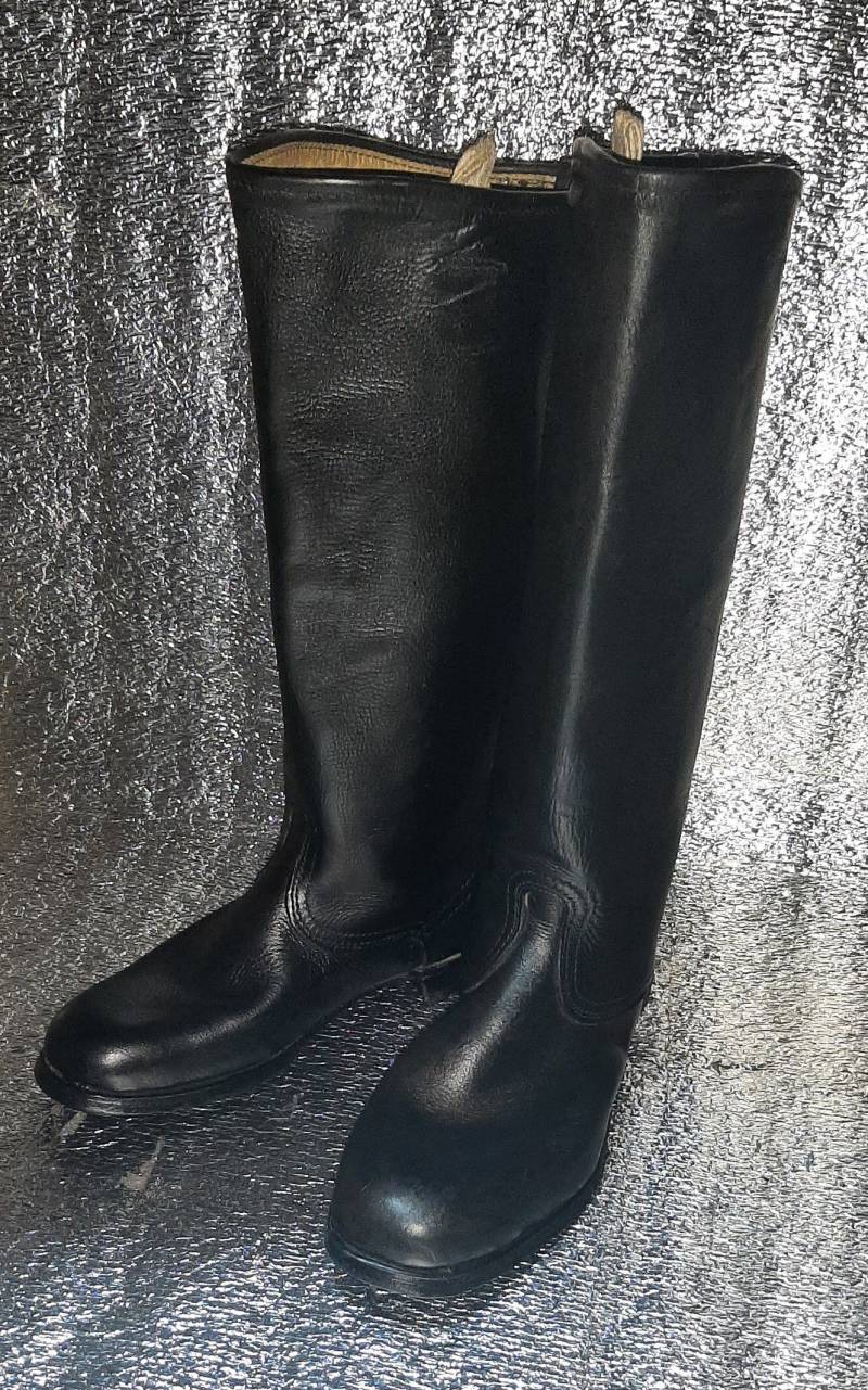 Vintage-Lederstiefel Vom Typ Yuft Für Offiziere Der Roten Armee Udssr von MILITARYclothesUSSR