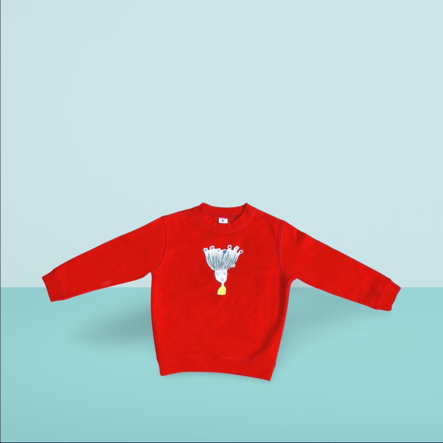 Cooler Nachhaltiger Roter Kids-Sweater Mit Milja Illustration in 110/116 von MILJADesigns