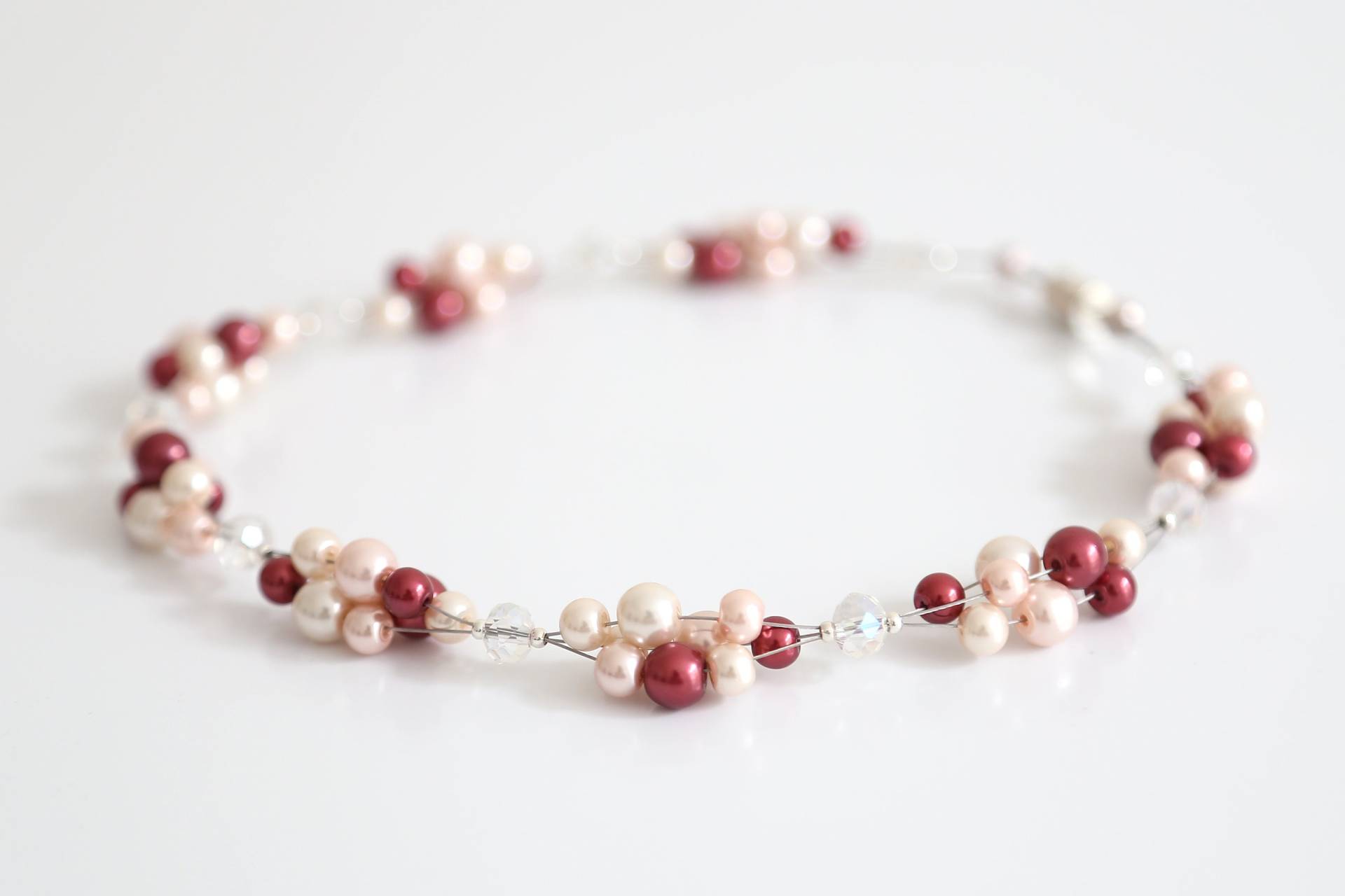 Halskette Weinrot Rosé Weiß Glasperlen Flechtoptik Collier Kette Halskette Weinrot Rosé Weiß Glasperlen Flechtoptik Collier Kette von MILORADschmuck