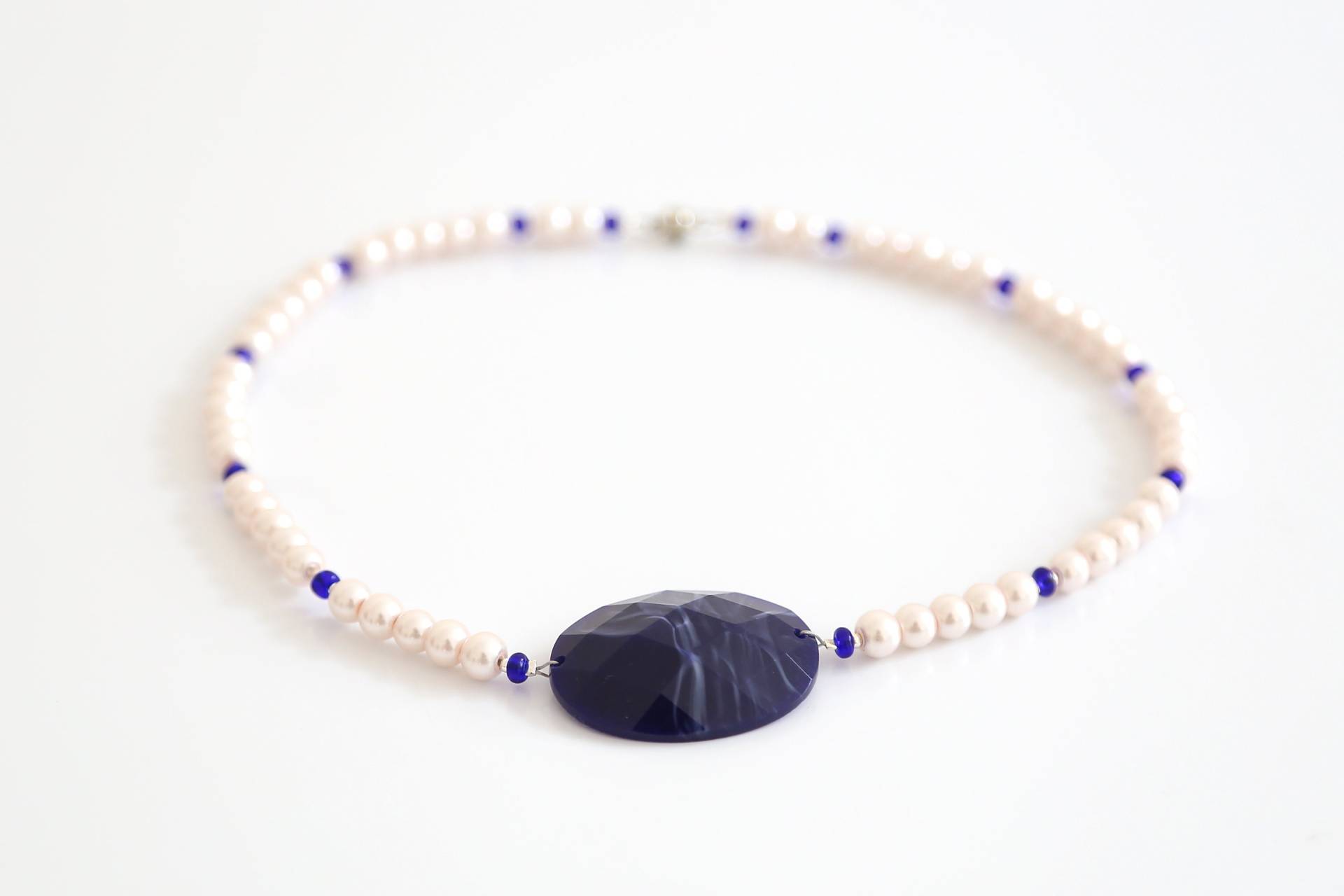 Halskette Weiß Blau Königsblau Rundperlen Collier Kette Halskette Weiß Blau Königsblau Rundperlen Collier Kette von MILORADschmuck