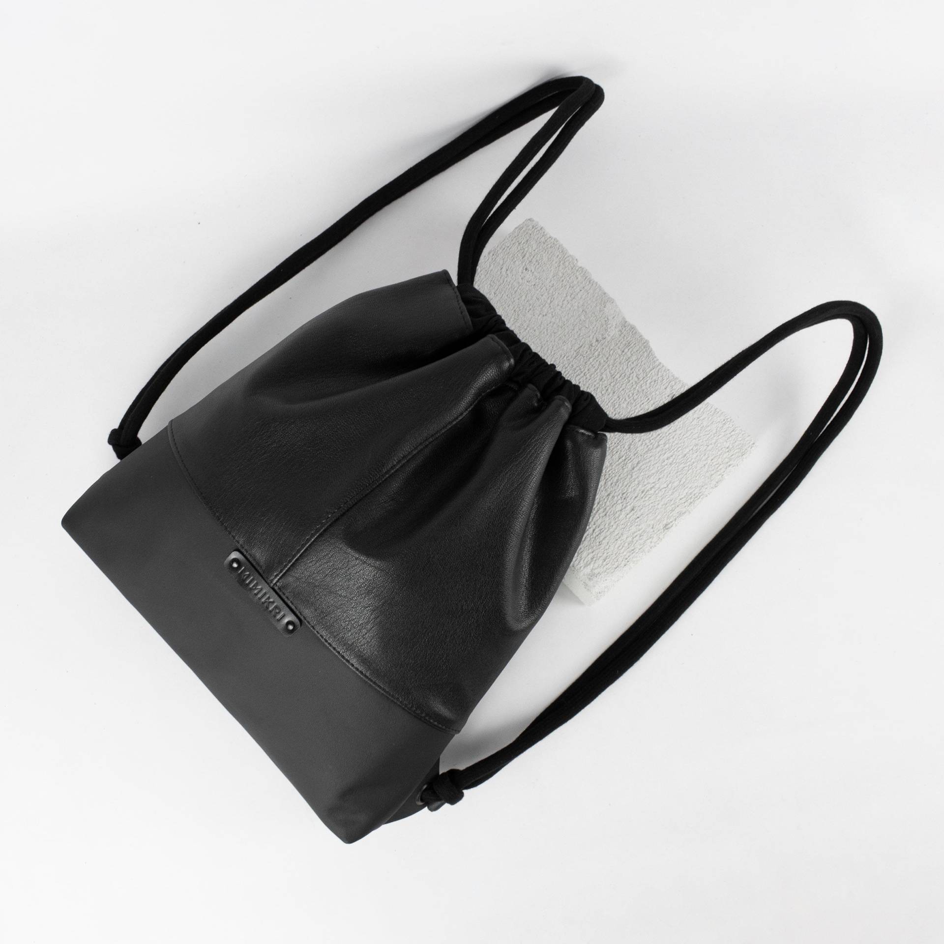 Designer Tasche, Echtes Leder Schwarz Kordelzug Rucksack, Turnbeutel Mit Kordelgriff, Unisex Recycelter Windeltasche von MIMIKRIDesign