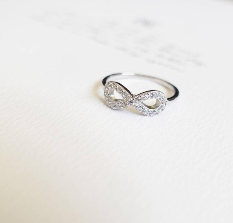 Bts Inspirierter Ring Bangtan Forever Mit Infinity-Symbol | 925Er Silber Zirkoniasteinen Bts Inspirierter Ring Bangtan Forever Mit Infinity-Symbol | 925Er Silber Zirkoniasteinen von MIMUCpurple