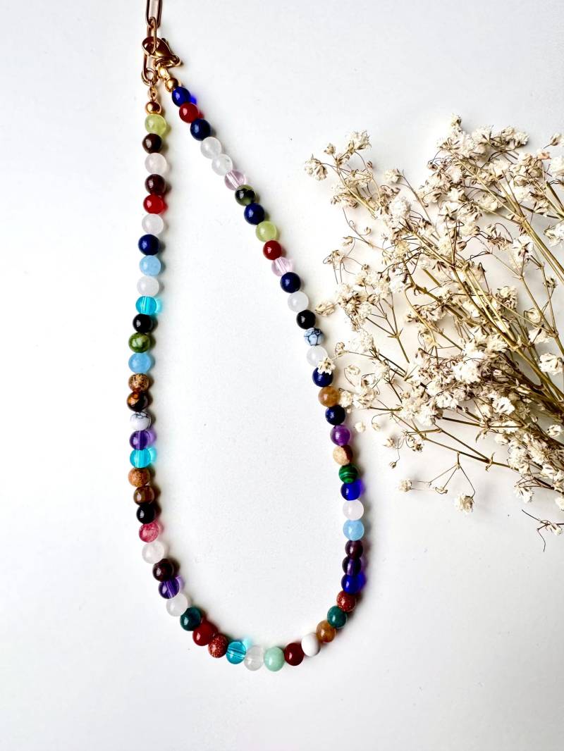 Bunte Edelstein-Halskette Mit Vergoldetem Verschluss Und 6mm Perlen - Naturstein-Mix, 43-49 cm Bunte Edelstein-Halskette Mit Vergoldetem Verschluss Und 6mm Perlen - Naturstein-Mix, 43-49 cm von MINNAKFINEJEWELRY