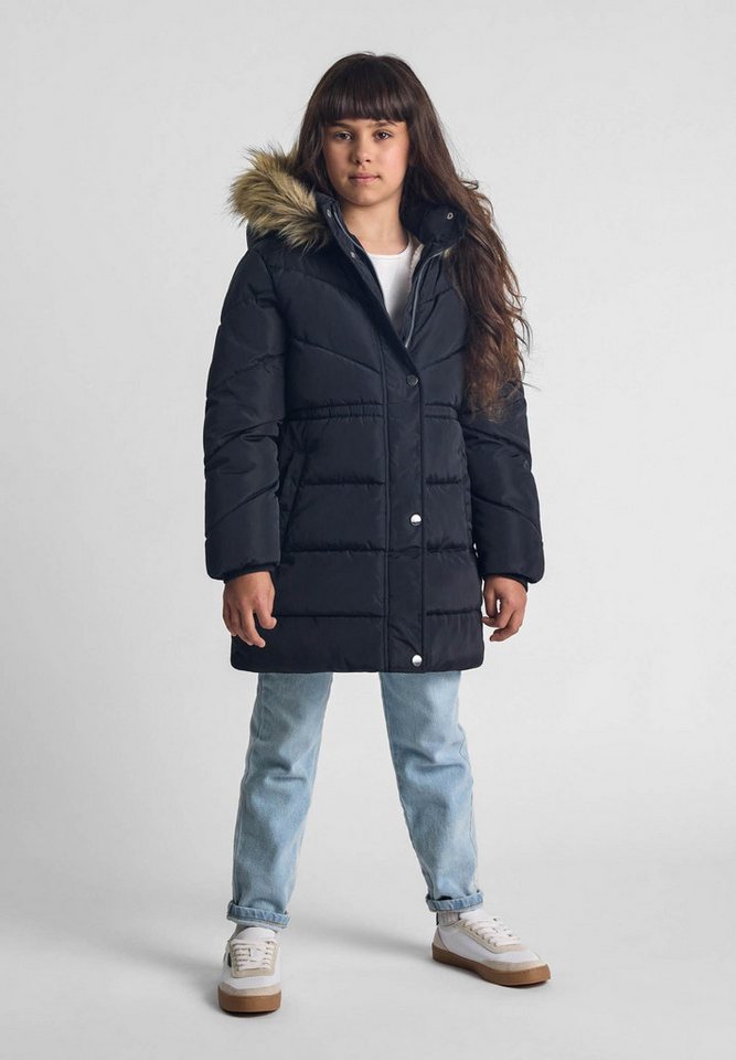 MINOTI Winterjacke Gesteppte Winterjacke mit Fleecefutter und Kapuze (2–14y) trendiger Aufnäher am Ärmel von MINOTI