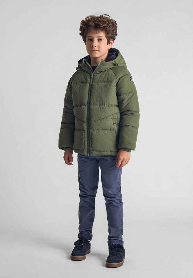 MINOTI Winterjacke Steppjacke mit Kapuze und Taschen mit Reißverschluss  (2y-14y) trendiger Aufnäher am Ärmel von MINOTI