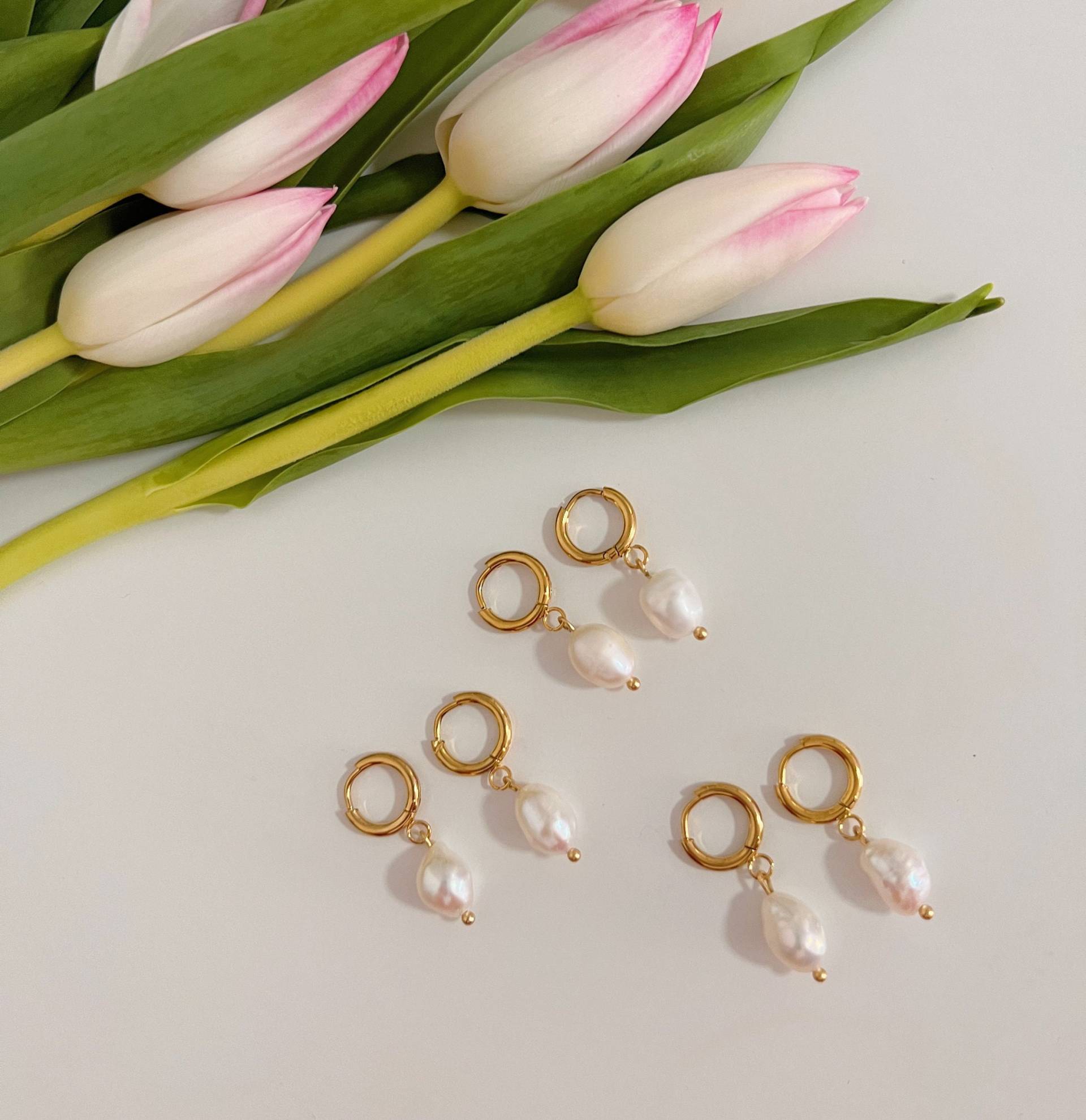 Perlencreolen | Perlenohrring Aus Edelstahl Ohrring Mit Süßwasserperlen Gold O. Silber von MIRAYASUjewellery