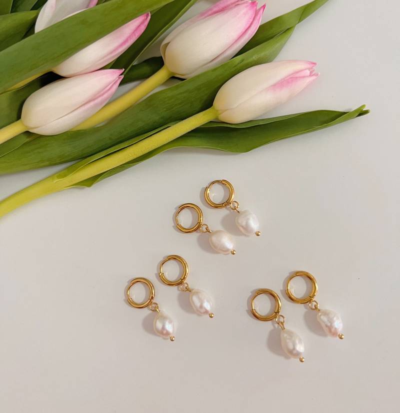 Perlencreolen | Perlenohrring Aus Edelstahl Ohrring Mit Süßwasserperlen Gold O. Silber von MIRAYASUjewellery